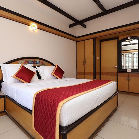 אוטי Hotel Silver Oak מראה חיצוני תמונה