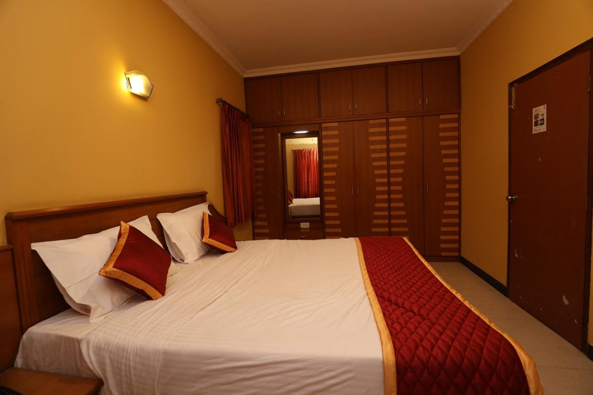 אוטי Hotel Silver Oak מראה חיצוני תמונה