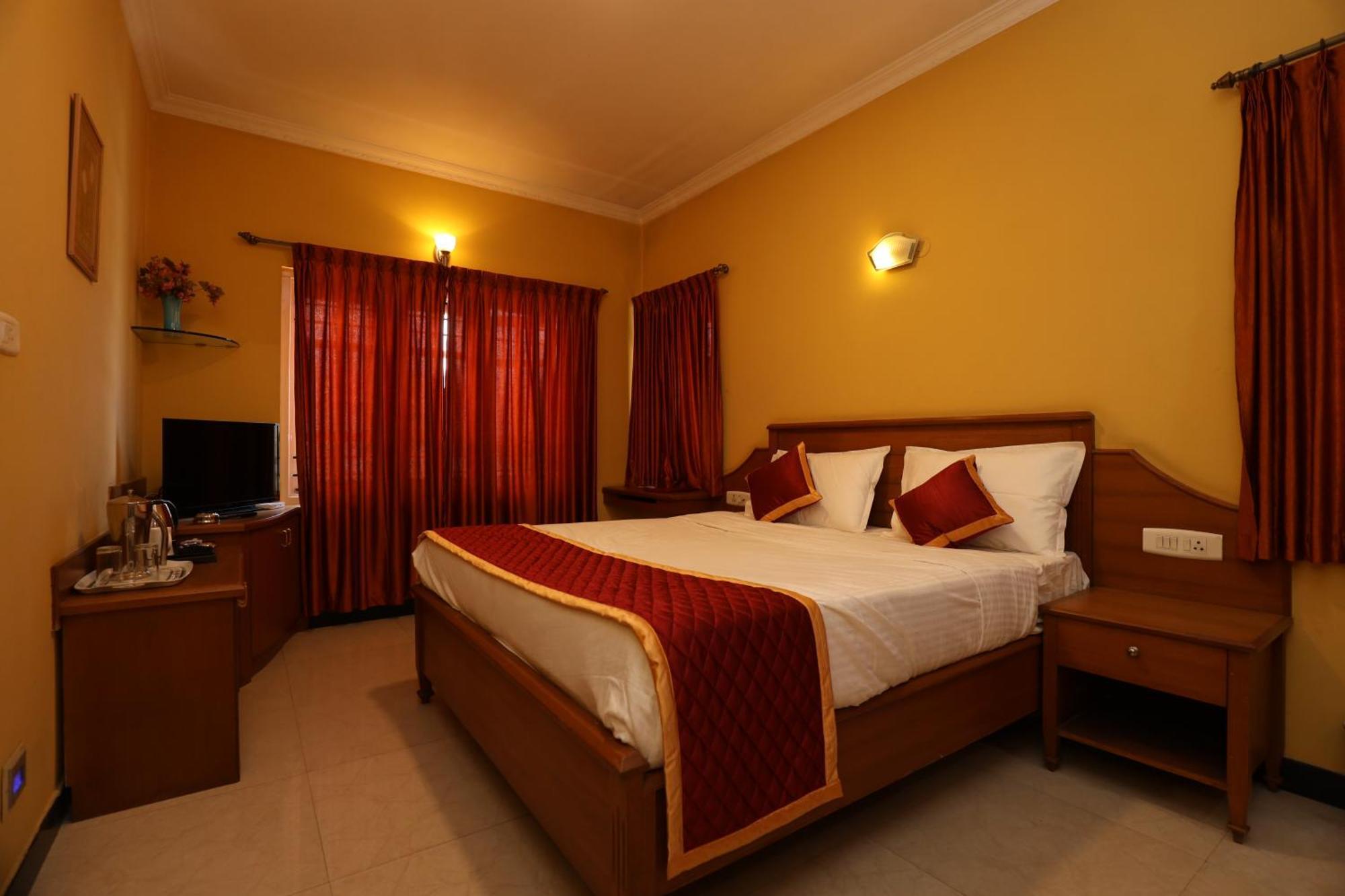 אוטי Hotel Silver Oak מראה חיצוני תמונה