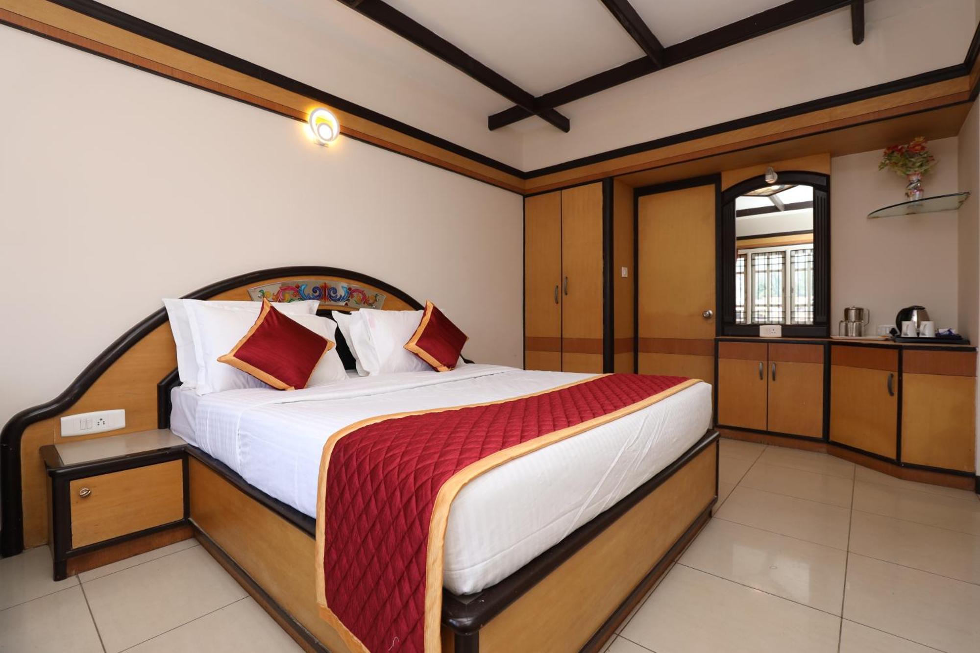 אוטי Hotel Silver Oak מראה חיצוני תמונה