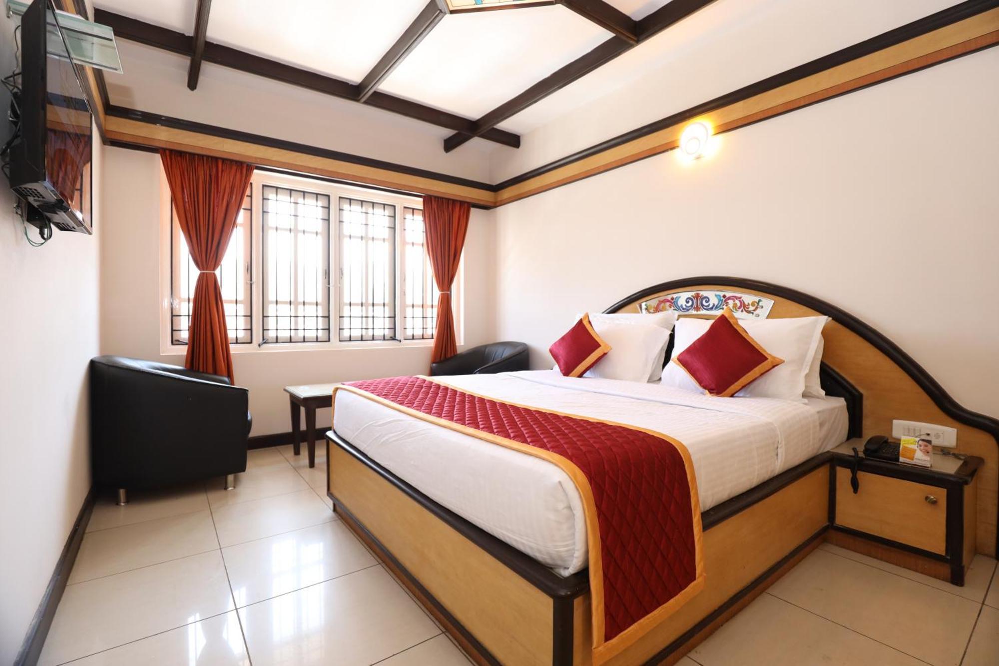 אוטי Hotel Silver Oak מראה חיצוני תמונה