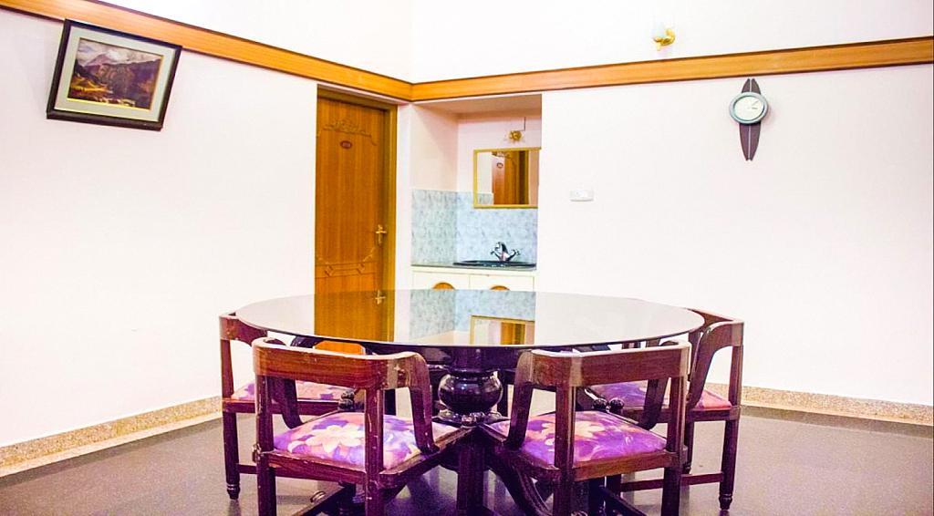 אוטי Hotel Silver Oak מראה חיצוני תמונה
