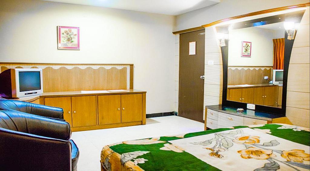אוטי Hotel Silver Oak מראה חיצוני תמונה
