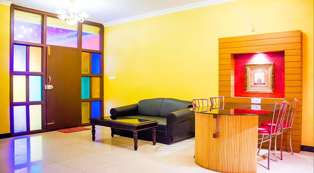 אוטי Hotel Silver Oak מראה חיצוני תמונה