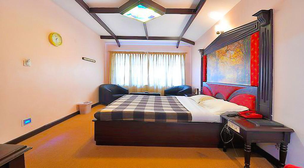 אוטי Hotel Silver Oak מראה חיצוני תמונה