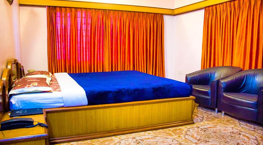 אוטי Hotel Silver Oak מראה חיצוני תמונה