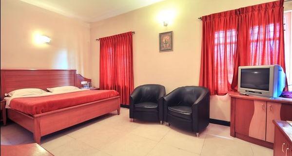 אוטי Hotel Silver Oak מראה חיצוני תמונה